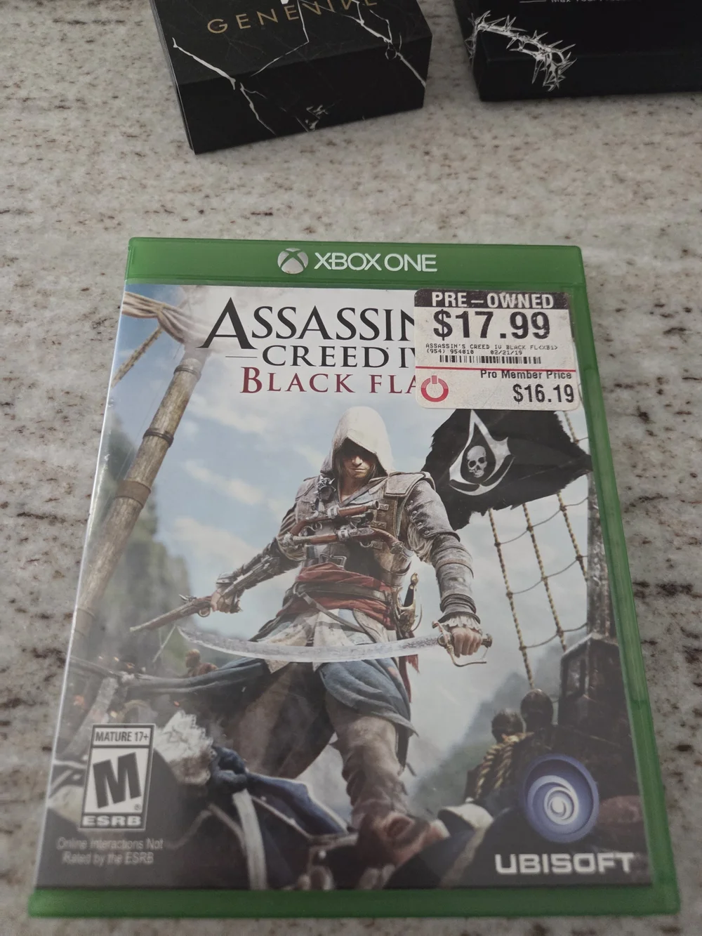 Assassin's Creed IV: Black Flag Xbox One - White, Black, Green